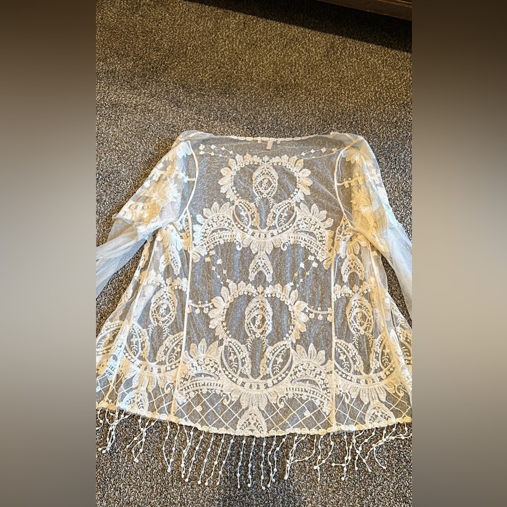 Blu Pepper vintage lace shawl